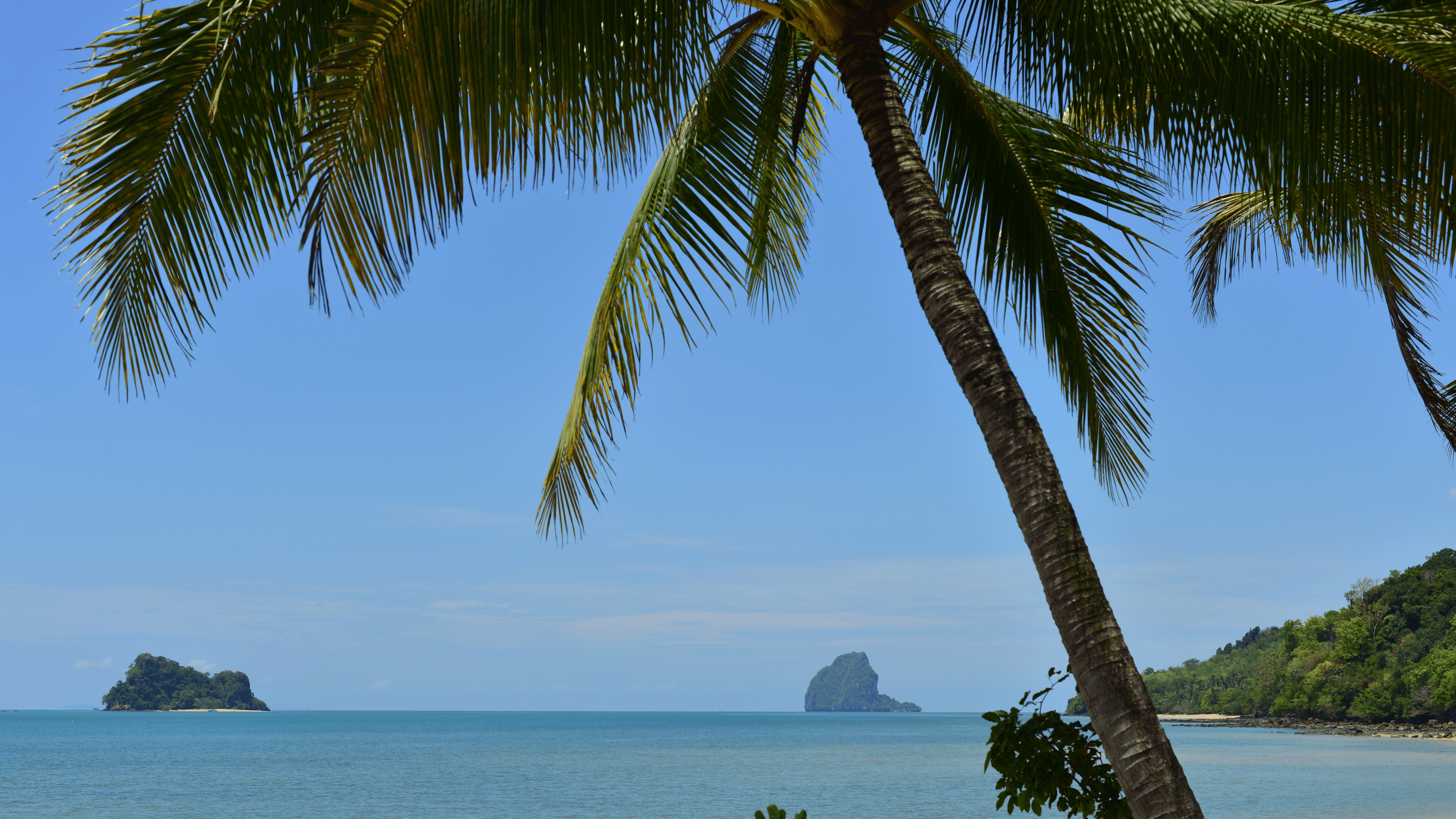**Koh Yao Yai & Koh Yao Noi Travel Guide 2025 — The Hidden Gems of Phang Nga Bay**